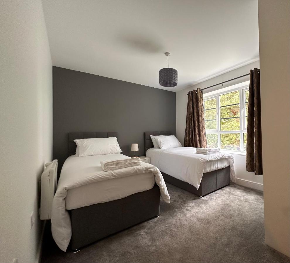 Luxury Apartments - Wallis Square, Farnborough Farnborough  Esterno foto